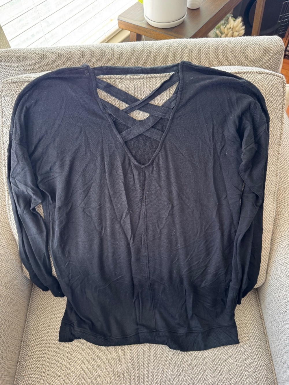 Athleta Made USA CYA Cross Back Super soft Modal Sweatshirt Black Large